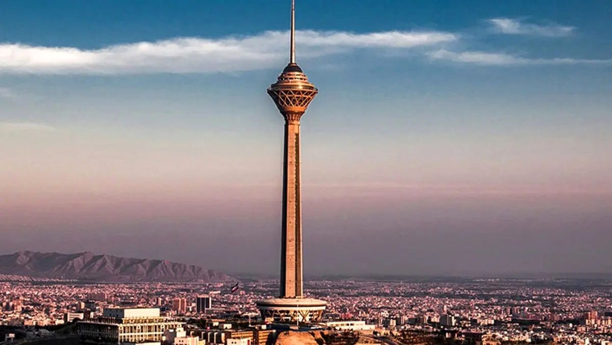 بازدیدهای کم برج میلاد در 10 سال / برج معروف تهران چقدر درآمدزایی کرد؟