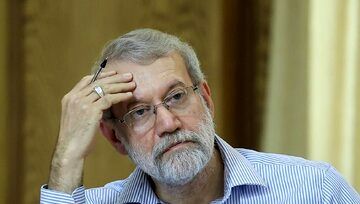 تصاویری از شهید لاریجانی و قالیباف در کابین خلبان 

