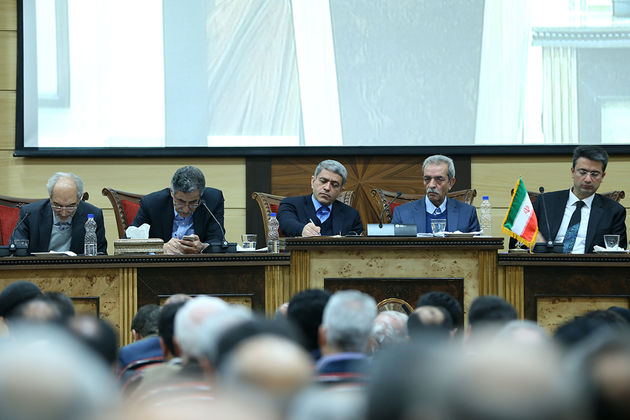 جلسه هیات نمایندگان اتاق بازرگانی ایران با حضور وزیر اقتصاد
