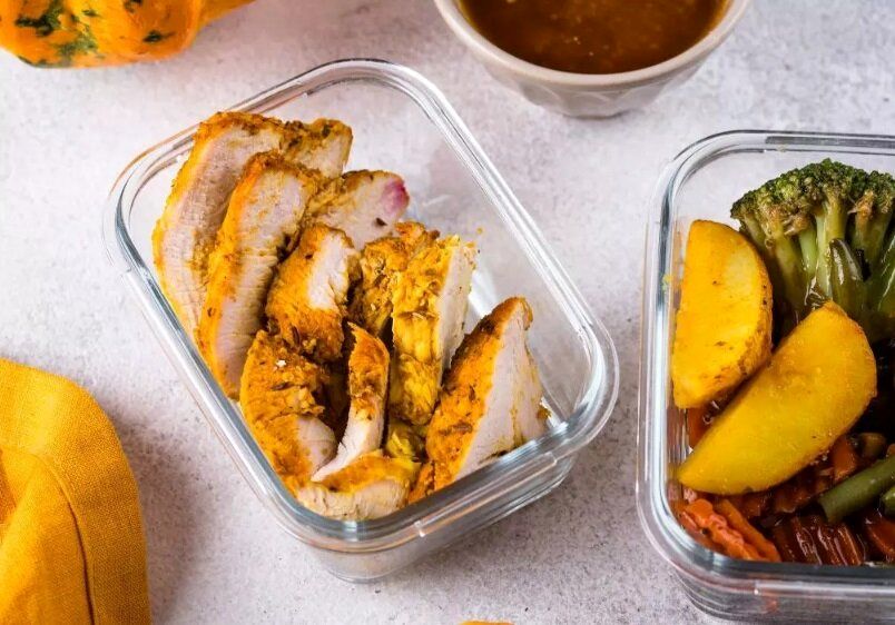 این غذاها را در ظروف پلاستیکی نگهداری نکنید