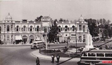  قدیمی‌ترین مرکز خرید تهران؛ ۹۰ سال پیش/ نام این بازار چه بود؟+عکس