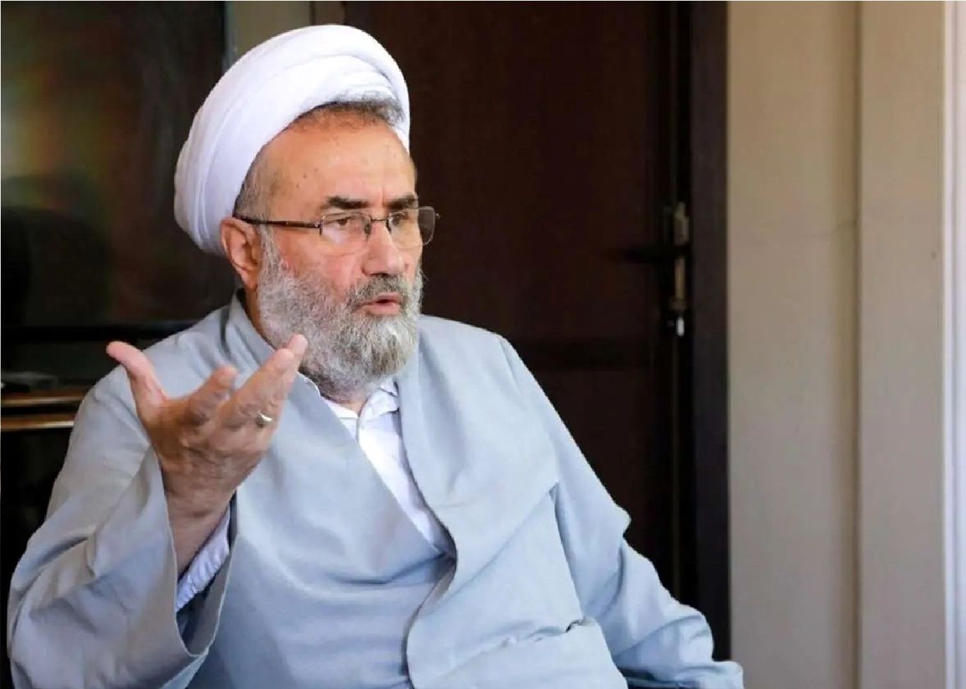 مسیح مهاجری: روحانی گفت در انتصابات به حرف ائمه جمعه و نمایندگان مجلس گوش می دهم، نتیجه این حرف اشتباه را دید | وفاق پزشکیان، امید مردم را به یأس مبدل کرد