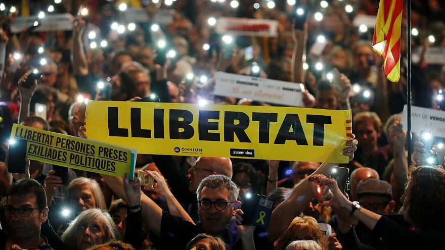 18 سیاستمدار کاتالان به جرم استقلال‌طلبی محاکمه می‌شوند