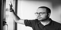 شبکه‌های اجتماعی، دروغ و می‌تو | از کافه‌ای در مرکز تهران تا استرالیا | سردرگمی میان «احساس وظیفه» و «عشق حقیقی»