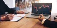 نسخه بازگشایی بورس در بحران | اعلمی: باز بودن بازار دارایی‌های فیزیکی حیاتی است | اعتماد سرمایه‌گذاران در خطر است اگر...
