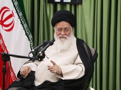 انتقاد علم الهدی از حضور زنان در استادیوم در بازی ایران و عراق /هیجانات زنان نباید منتقل شود