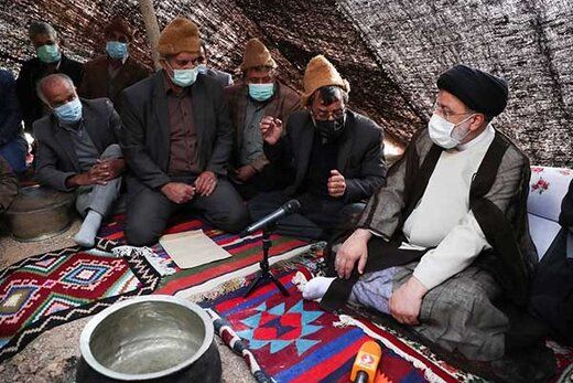 کنایه یک نماینده به دولت روحانی/ رئیسی نشستن در «سیاه‌چادرها» را بر جلسات «اودکلن‌زده‌ها» ترجیح می‌دهد