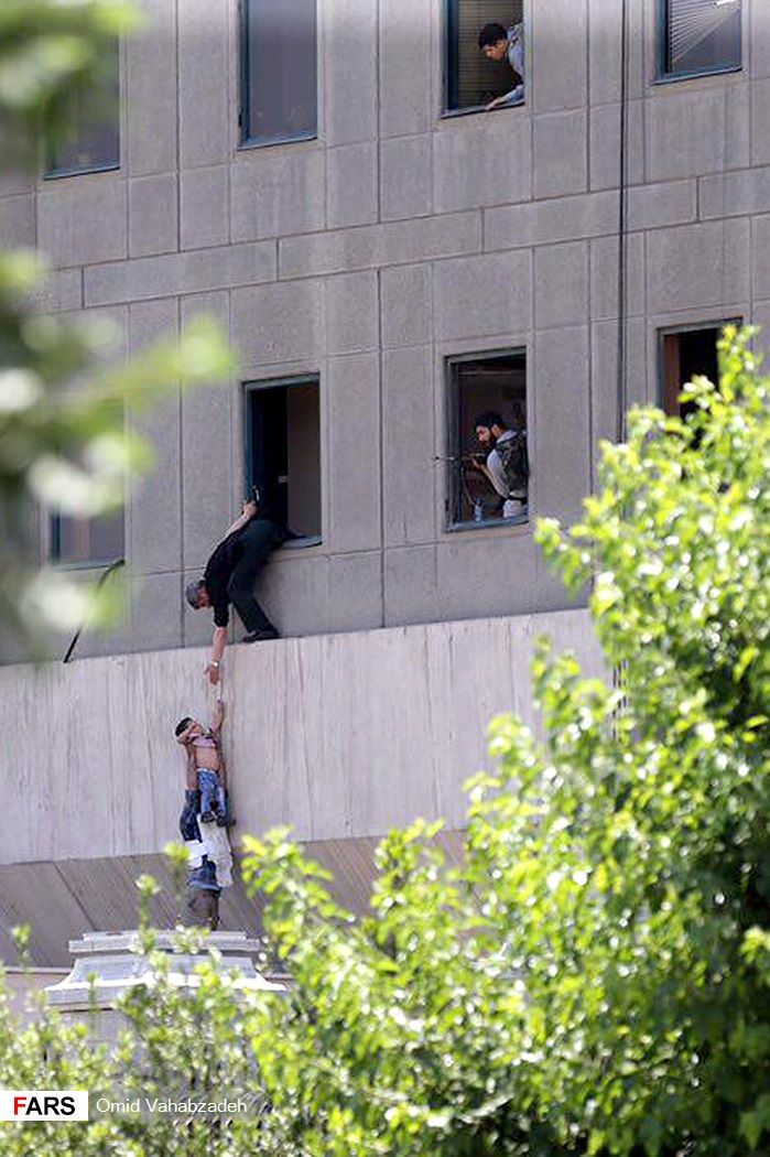 اطلاعیه مرکز اطلاع رسانی وزارت کشور در خصوص 2 واقعه تروریستی تهران