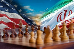مذاکرات ادامه دار عراقچی و ویتکاف به روایت فرجی راد/ جنگِ دوم به خلیج فارس و کل منطقه کشیده می شود