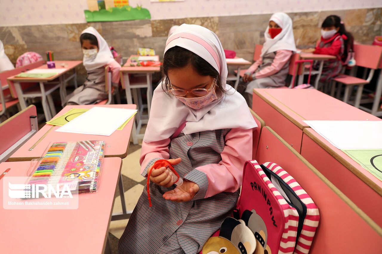 تغییر کتاب‌های درسی مدارس کلید خورد/خبر خوش برای دانش‌آموزان اتیسم