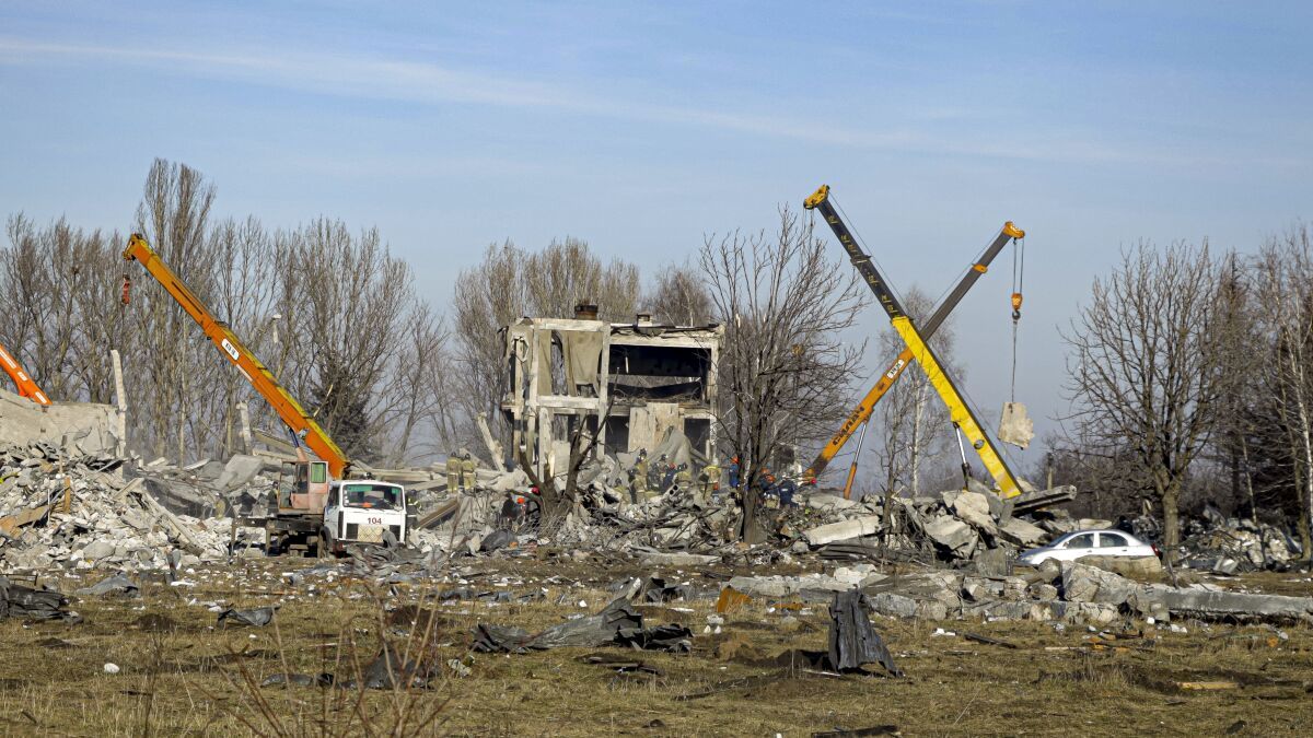 روایت هایی متناقض از حمله مرگبار اوکراین به ماکیوکا