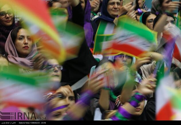 تصاویر همایش حامیان حسن روحانی در ورزشگاه آزادی