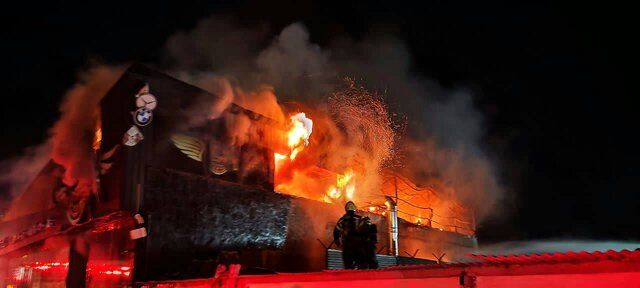 جزئیات آتش‌سوزی گسترده در یک مجتمع تعمیرگاهی در شمال شرق تهران+عکس