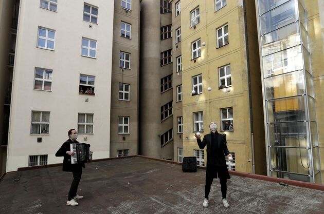 AVSiGPegmkgX