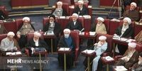 عکسی از حسن روحانی در مجلس خبرگان