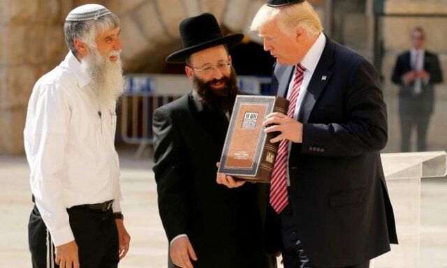 ترامپ لایحه مبارزه با یهودی‌ستیزی را امضا کرد