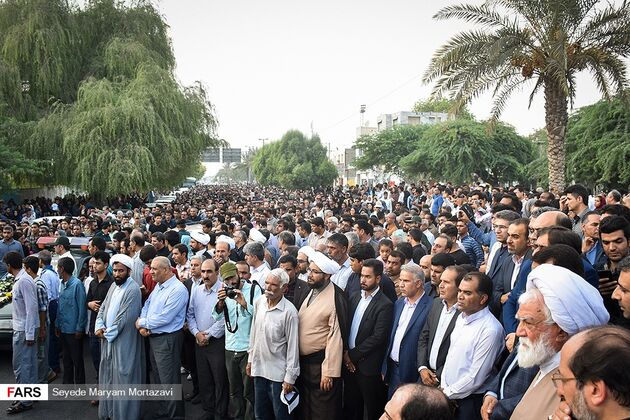 تشییع پیکر دانش آموزان هرمزگانی