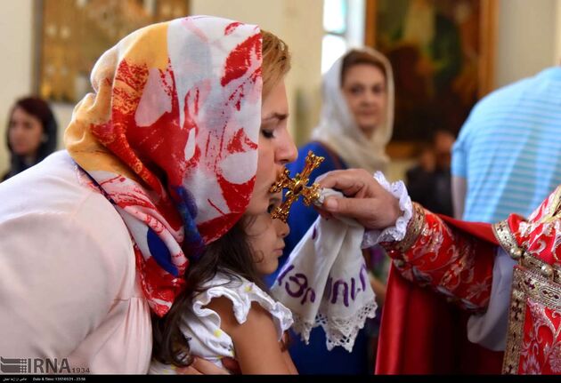 عید تبرک انگور در کلیسای مریم مقدس تهران‎