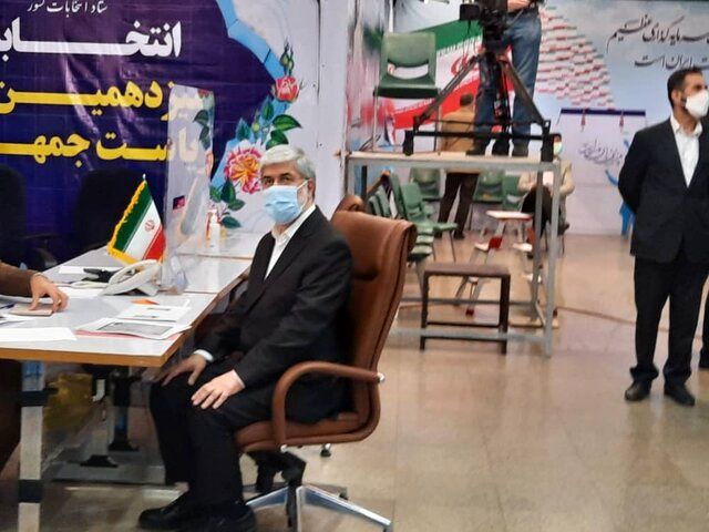  علی مطهری رسما در انتخابات ثبت نام کرد