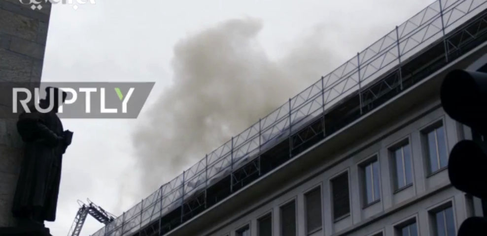 آتش‌سوزی بانک یو.بی.اس در سوئیس / فیلم