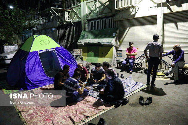 شبمانی کسبه پلاسکو برای جلوگیری از سرقت