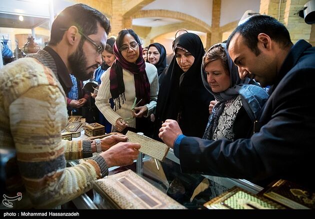 نمایشگاه صنایع دستی ویژه همسران سفرا