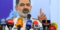 دریادار ایرانی: نظام هر روز قدرتمندتر شده و دشمن وحشت کرده است
