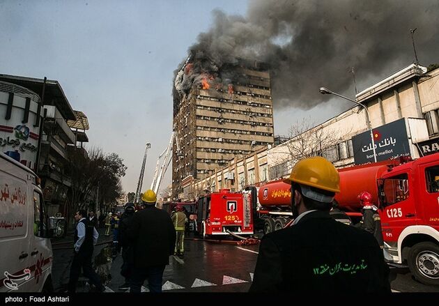 فرو ریختن ساختمان پلاسکو تهران