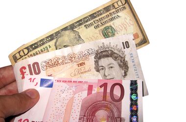 قیمت دلار، یورو و درهم امروز دوشنبه ۱۳ مهر ۱۴۰۵ 