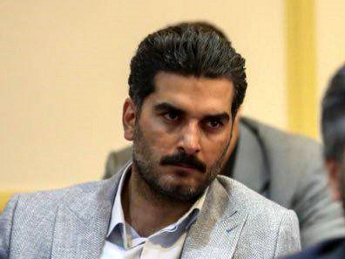 واکنش علی احمدنیا به ادعای خضریان در مجلس: حقوق 200 میلیونی بنده؟ شکایت می‌کنم تا اثبات کند / جای تاسف دارد