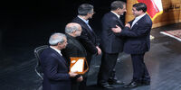 مراسم اهدا نشان و تندیس اقتصادی امین الضرب