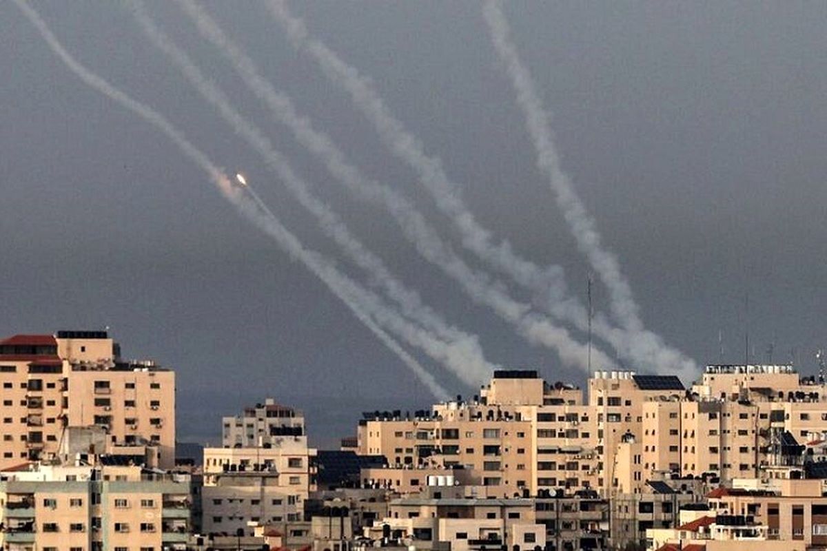 فوری/ حمله موشکی به اسرائیل/ آژیر قرمز در تل‌آویو بلند شد