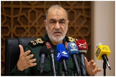 سرلشکر سلامی: از طرح انزوای دشمنان ‌خارج شده‌ایم
