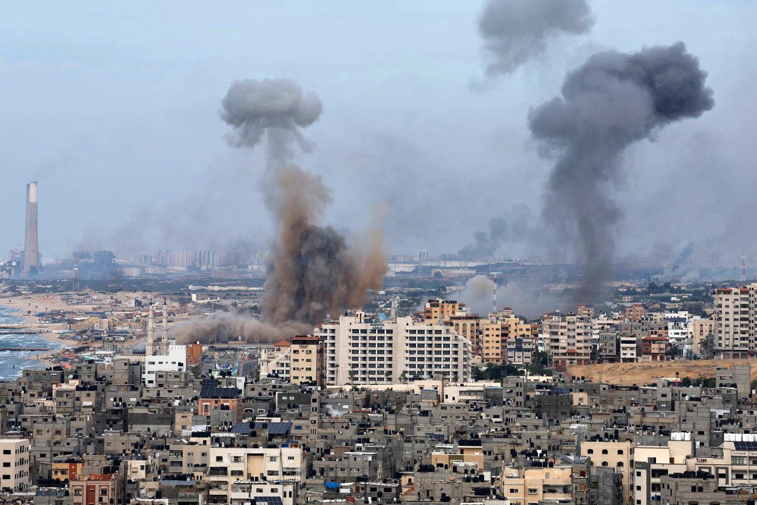 فرمانده حماس ترور شد/ حمله اسرائیل به ۳۰۰ موضع حماس در غزه + فیلم
