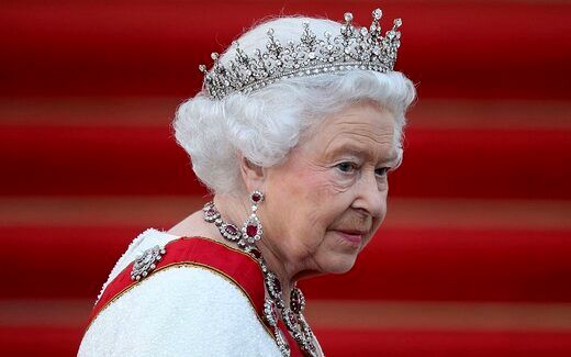 ثروت افسانه ای ملکه انگلیس چقدر است؟  
