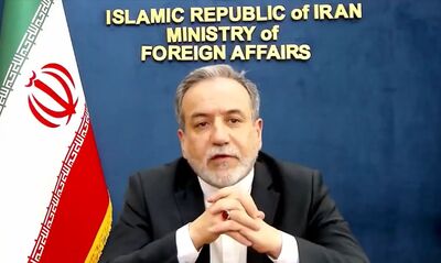 عراقچی به فاکس نیوز: برنامه غنی‌سازی ایران بخاطر آسیب ها فعلا متوقف شده/ سیاستی برای ترور هیچ فردی در خارج از کشور نداریم