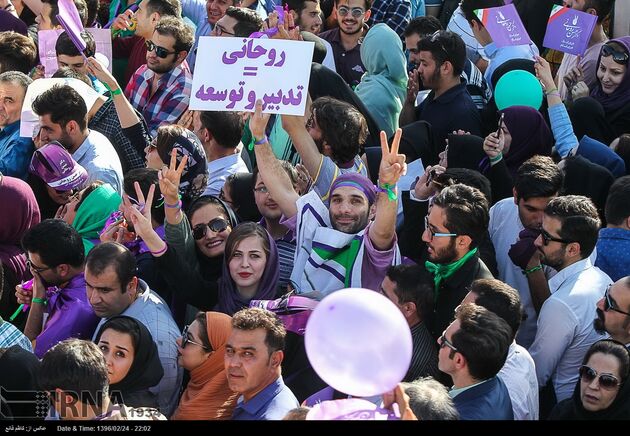 تصاویر سخنرانی حسن روحانی در میدان نقش جهان اصفهان