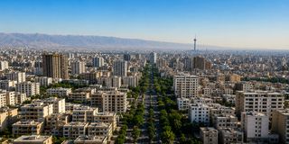 زنگ خطر در بازار مسکن | ستاریان: سازندگان خرد درحال خروج از از چرخه تولید مسکن هستند | قیمت‌های امروز را پیش‌بینی کرده بودیم اما ...