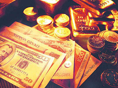 حرکت خلاف جهت قیمت سکه و طلا 