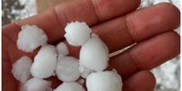 بارش تگرگ 200 گرمی در خوی+فیلم