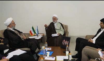 محسنی اژه ای: اگر خط سفید و اینترنت پرو درست است آن را تبیین کنیم؛ اگر تخلف است برخورد قانونی شود | گزارش‌هایی واصل شده که فلان فرد با دریافت مبالغی هنگفت این خط یا خطوط را واگذار کرده است