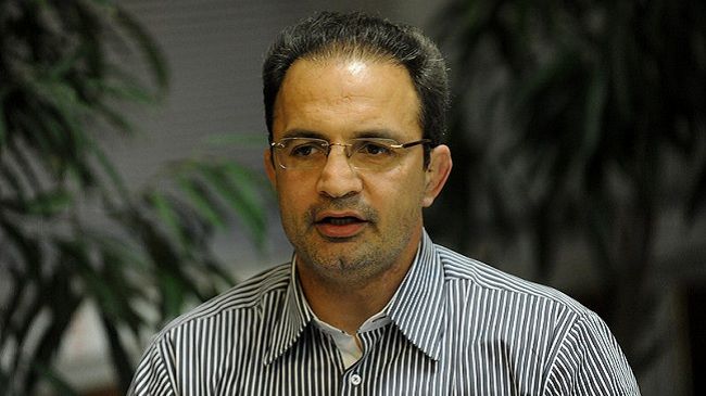 معاون وزیر ورزش ایران تک تیرانداز شد +عکس