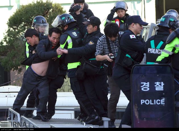 درگیری با پلیس در کره جنوبی