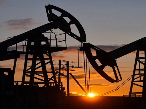 شوک ترامپ به قیمت نفت با صدور فرمان محاصره دریایی | نفت به بالای 100 دلار صعود کرد | پیش بینی قیمت بنزین تا انتخابات نوامبر