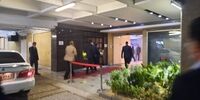 عکس: لحظه ورود همتی به ستاد انتخابات وزارت کشور