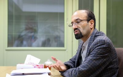 خیرخواهان: بازتنظیم سیاست خارجی به معنای کنار گذاشتن امنیت ملی نیست | تا زمانی که اقتصاد درگیر رانت و بی ثباتی است، الگوی چین یا ژاپن قابل کپی‌برداری نیست