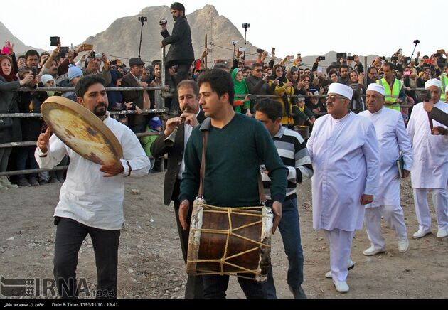 جشن سده زرتشتیان در کرمان