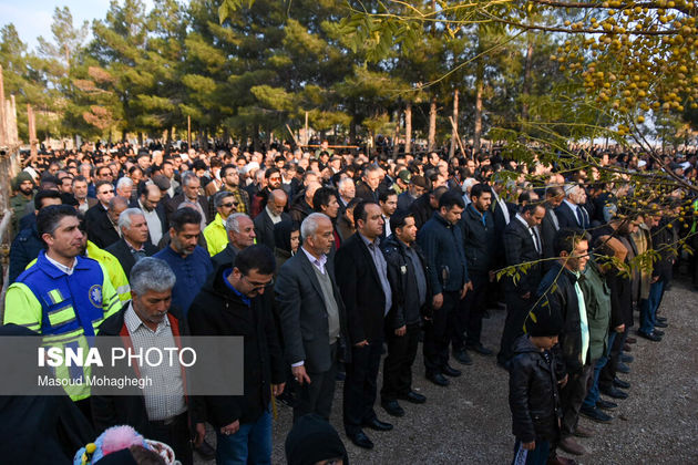 تصاویر مراسم تشییع همشیره حسن روحانی