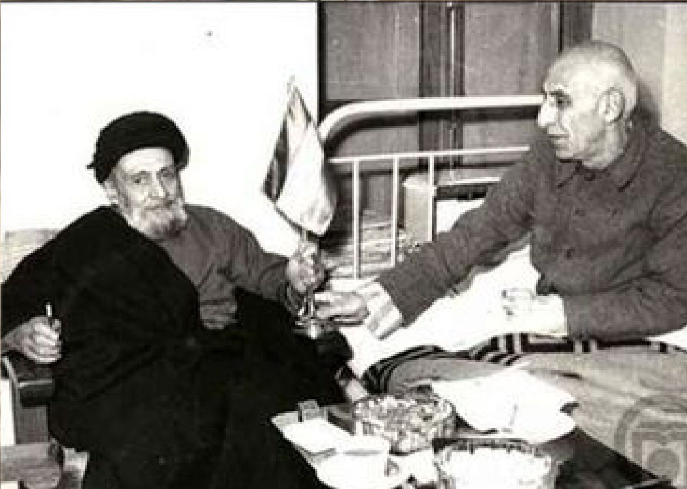 اعلامیه آیت‌الله کاشانی در مخالفت علنی با مصدق 18 روز پیش از کودتا
