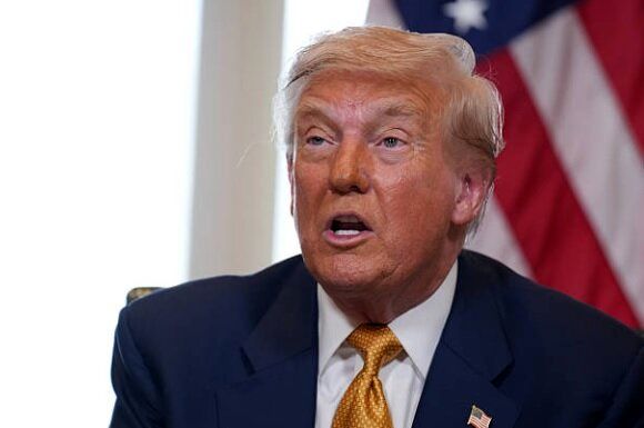 حمله تند و تیز ترامپ به کارنی و کانادا/اگر این کار را انجام دهید تعرفه ۱۰۰ درصدی اعمال می‌کنم